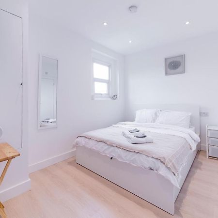 Quiet cosy rooms Harrow Exterior foto