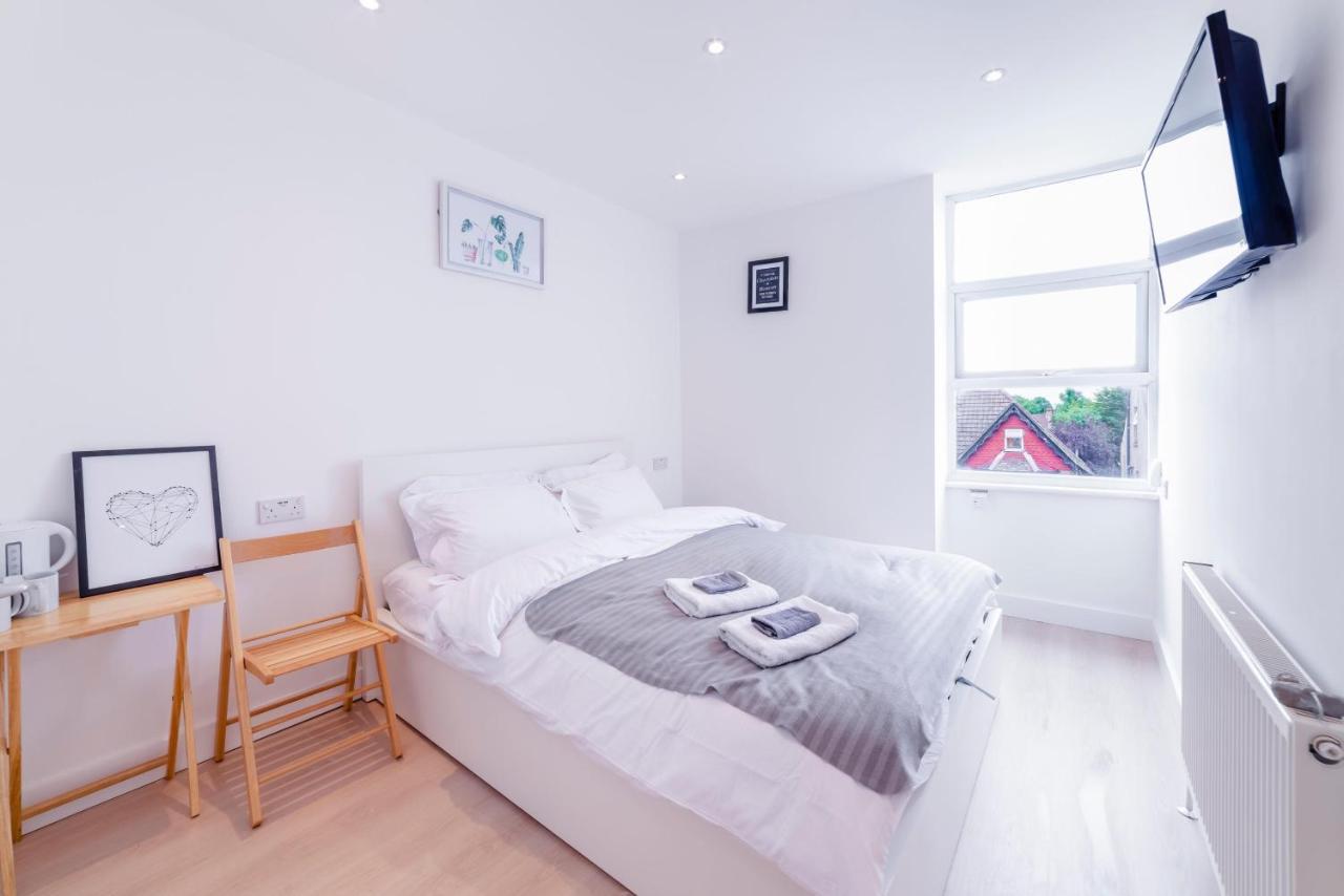 Quiet cosy rooms Harrow Exterior foto