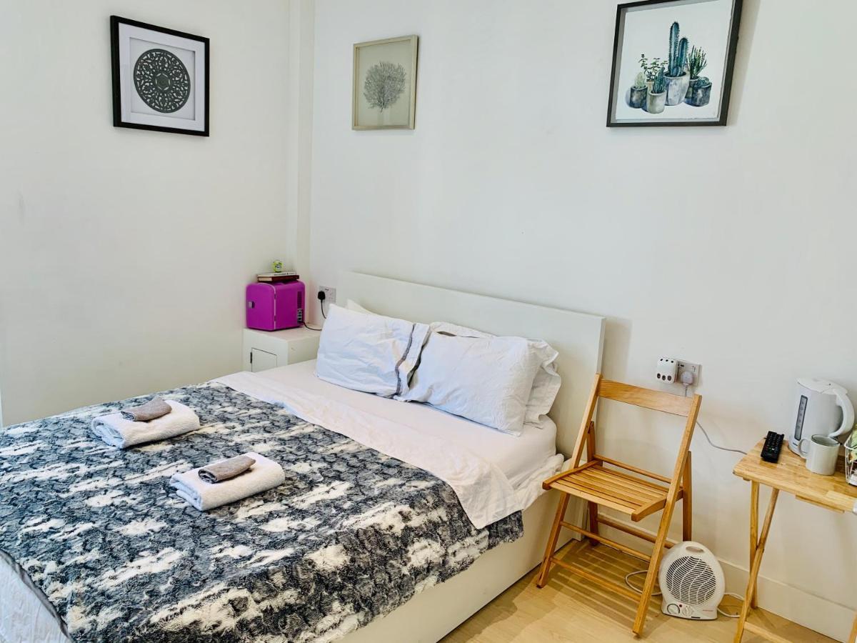 Quiet cosy rooms Harrow Exterior foto